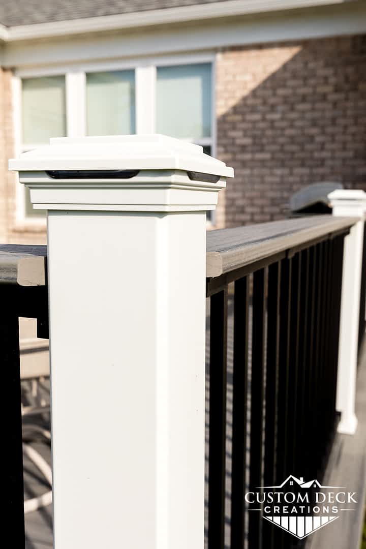 Trex railing post cap light in white